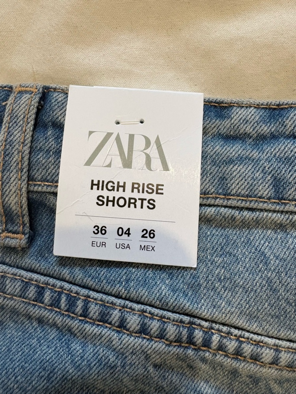 Zara High Rise Denim Shorts - Picture 3 of 4